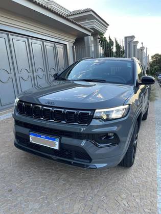 JEEP COMPASS 2.0 HURRICANE 4 TURBO GASOLINA BLACKHAWK AT9 JEEP COMPASS 2.0 HURRICANE 4 TURBO GASOLINA BLACKHAWK AT9